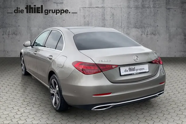 Mercedes-Benz C 300 (Clasa C) din 2025 cu 10.100 km - oferta MER243681 - foto 5