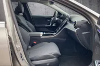 Mercedes-Benz C 300 (Clasa C) din 2025 cu 10.100 km - oferta MER243681 - foto 9