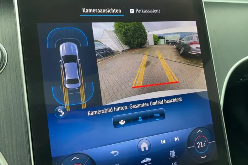 Mercedes-Benz C 300 (Clasa C) din 2025 cu 10.100 km - oferta MER243681 - foto 19