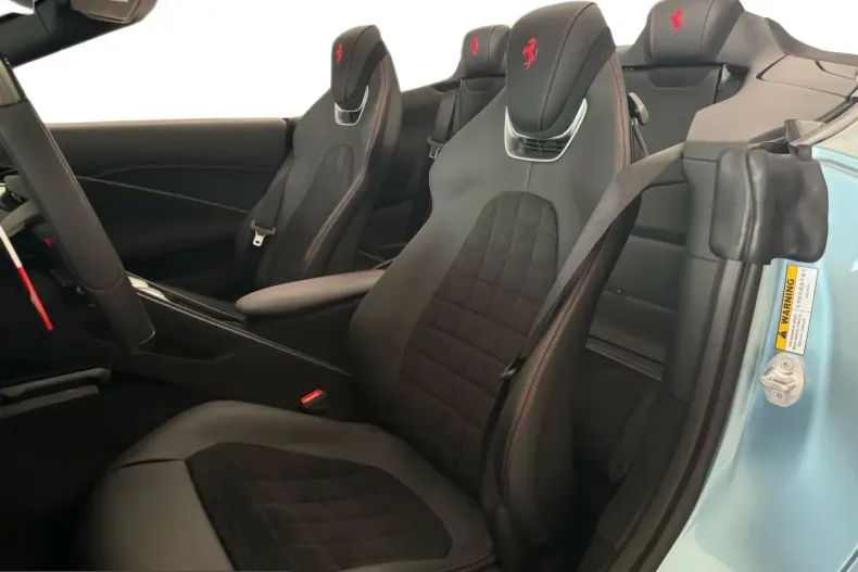 Ferrari Roma din 2025 cu 1.300 km - oferta FER243685 - foto 11