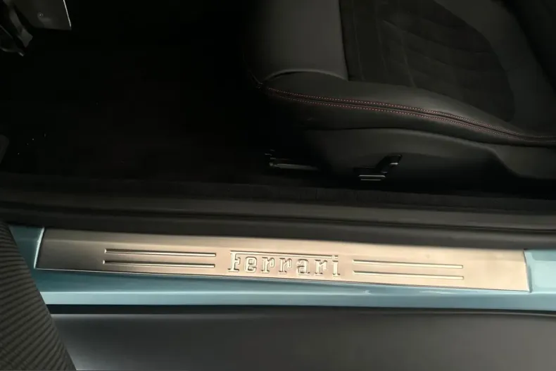 Ferrari Roma din 2025 cu 1.300 km - oferta FER243685 - foto 24
