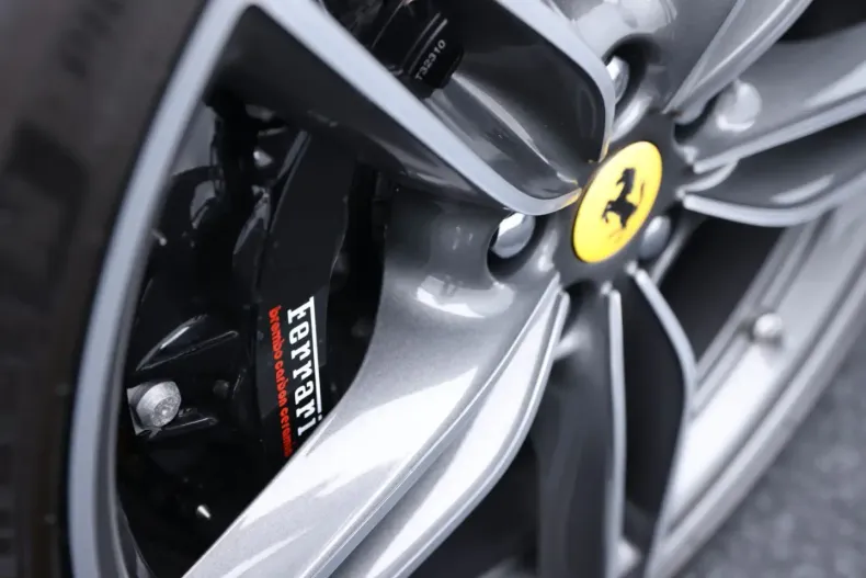 Ferrari Roma din 2024 cu 2.400 km - oferta FER243686 - foto 32