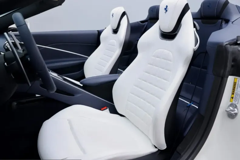 Ferrari Roma din 2025 cu 1.500 km - oferta FER243688 - foto 13
