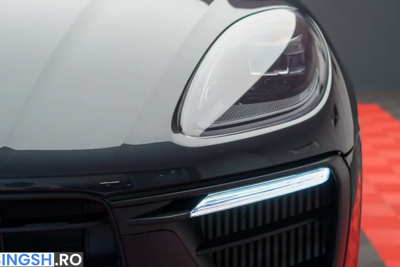 Porsche Macan din 2023 cu 94.000 km - oferta POR243700 - foto 3