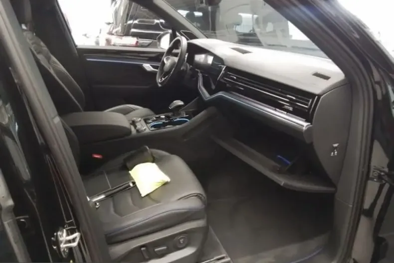 Volkswagen Touareg din 2025 cu 17.320 km - oferta VOL243708 - foto 7