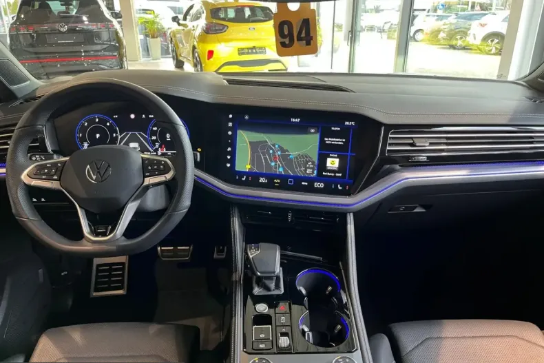 Volkswagen Touareg din 2025 cu 24.972 km - oferta VOL243715 - foto 5