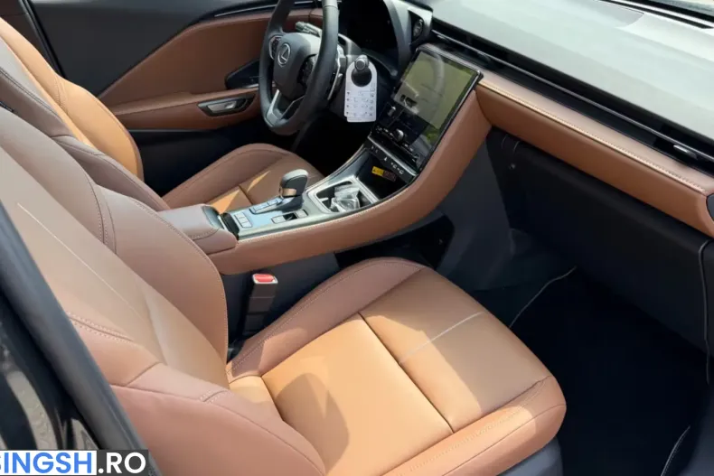 Lexus LBX din 2026 cu 51 km - oferta LEX243721 - foto 31