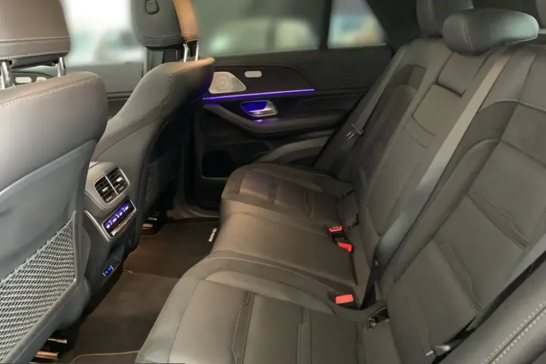 Mercedes-Benz GLE 53 AMG (Clasa GLE) din 2025 cu 9.472 km - oferta MER243724 - foto 11