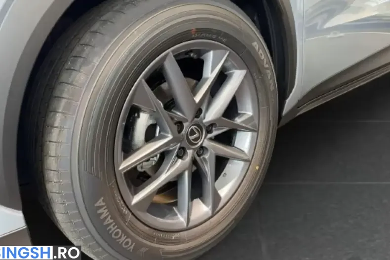 Lexus LBX din 2026 cu 51 km - oferta LEX243726 - foto 8