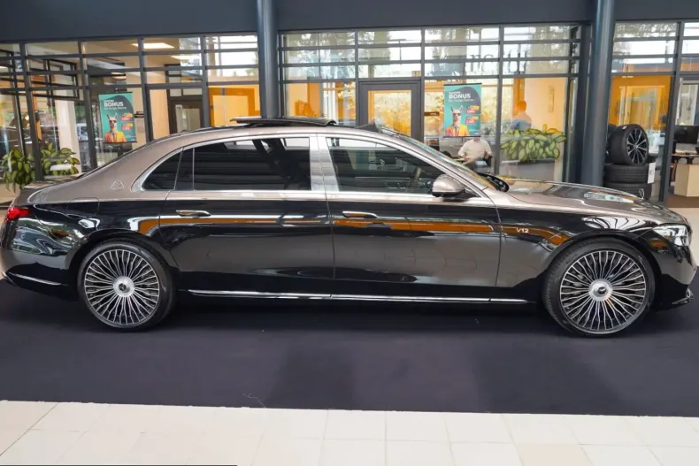 Mercedes-Benz S 680 (Clasa S) din 2024 cu 15.327 km - oferta MER243728 - foto 3