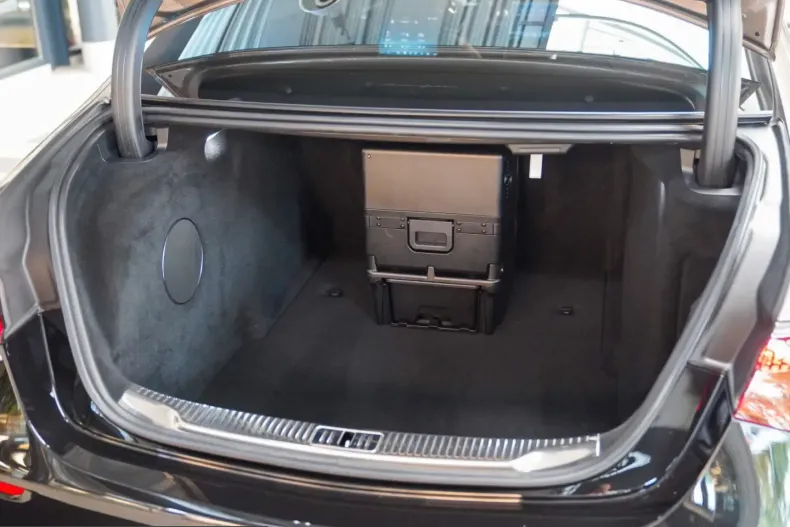 Mercedes-Benz S 680 (Clasa S) din 2024 cu 15.327 km - oferta MER243728 - foto 6
