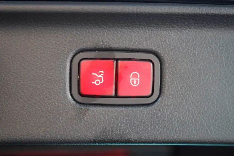 Mercedes-Benz S 680 (Clasa S) din 2024 cu 15.327 km - oferta MER243728 - foto 7
