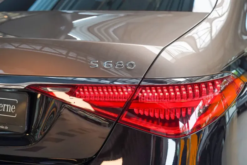 Mercedes-Benz S 680 (Clasa S) din 2024 cu 15.327 km - oferta MER243728 - foto 21