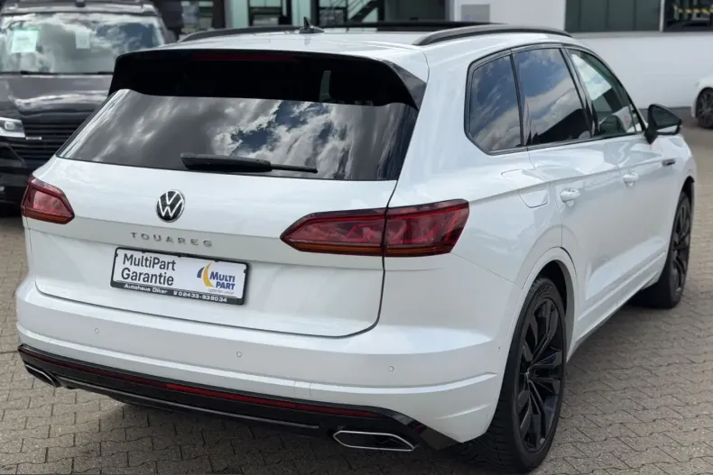 Volkswagen Touareg din 2023 cu 135.082 km - oferta VOL243733 - foto 4
