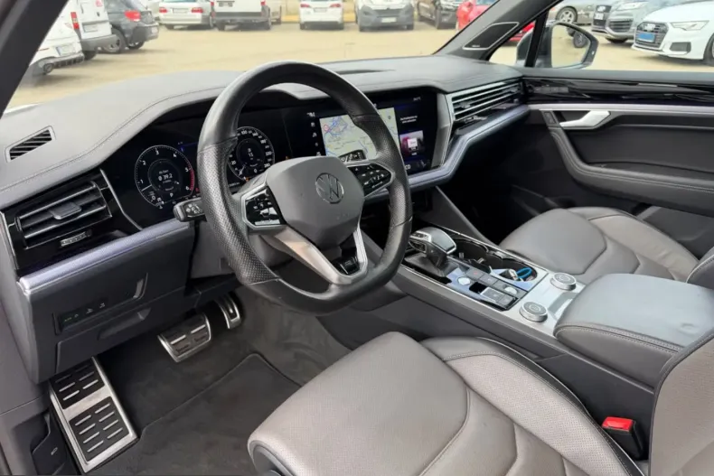 Volkswagen Touareg din 2023 cu 135.082 km - oferta VOL243733 - foto 15