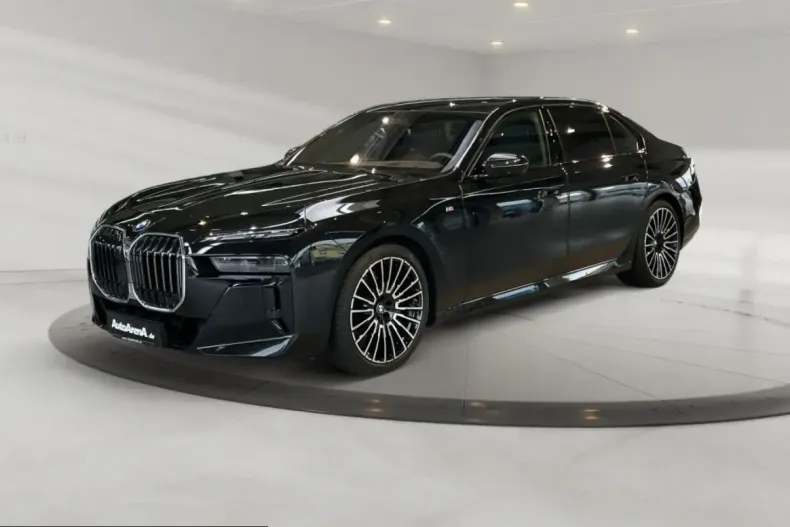 BMW 740 (Seria 7) din 2025 cu 17.540 km - oferta BMW243738 - foto 1