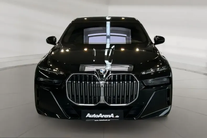 BMW 740 (Seria 7) din 2025 cu 17.540 km - oferta BMW243738 - foto 6