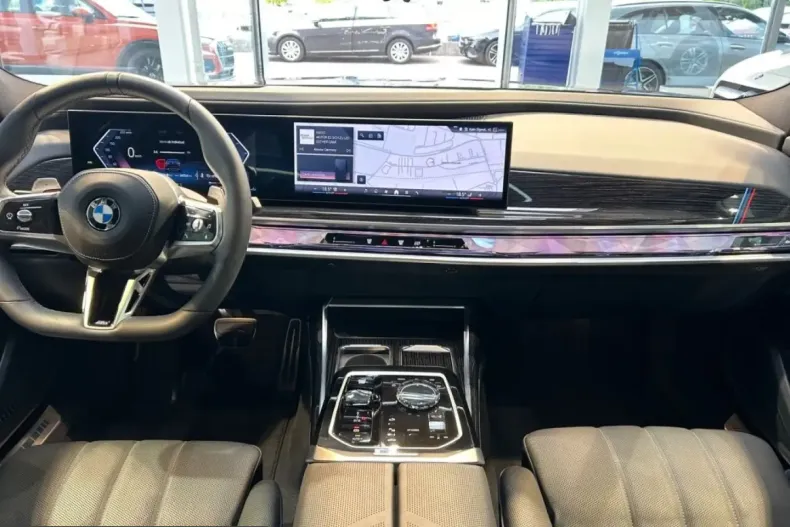 BMW 740 (Seria 7) din 2025 cu 17.540 km - oferta BMW243738 - foto 15