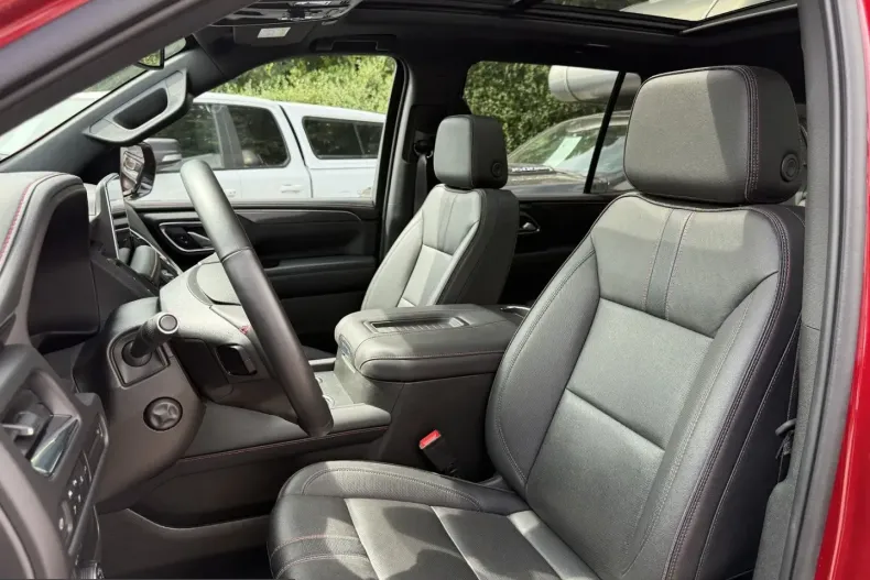 Chevrolet Tahoe din 2023 cu 33.925 km - oferta CHE243744 - foto 8