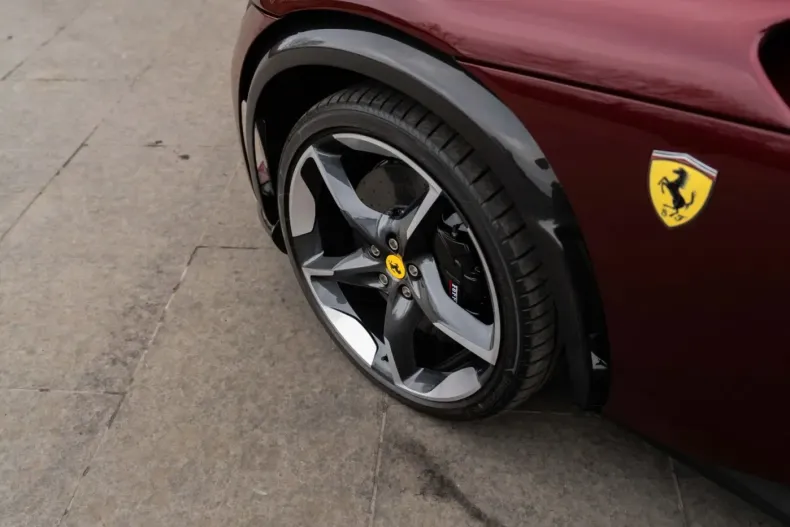 Ferrari Purosangue din 2024 cu 5.900 km - oferta FER243748 - foto 6