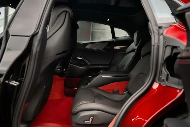 Ferrari Purosangue din 2024 cu 5.900 km - oferta FER243748 - foto 17