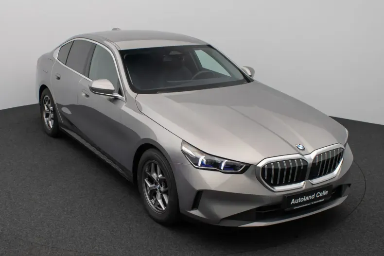 BMW 520 (Seria 5) din 2024 cu 45.988 km - oferta BMW243749 - foto 3