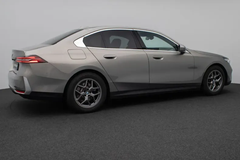 BMW 520 (Seria 5) din 2024 cu 45.988 km - oferta BMW243749 - foto 6