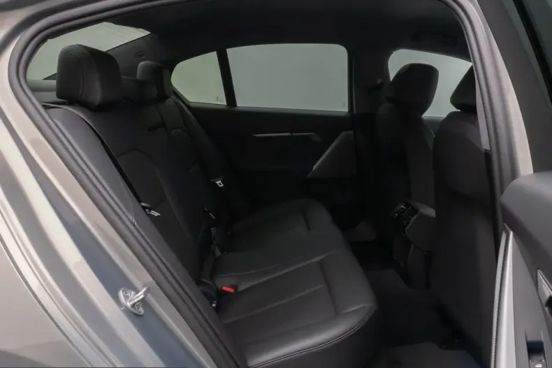 BMW 520 (Seria 5) din 2024 cu 45.988 km - oferta BMW243749 - foto 26