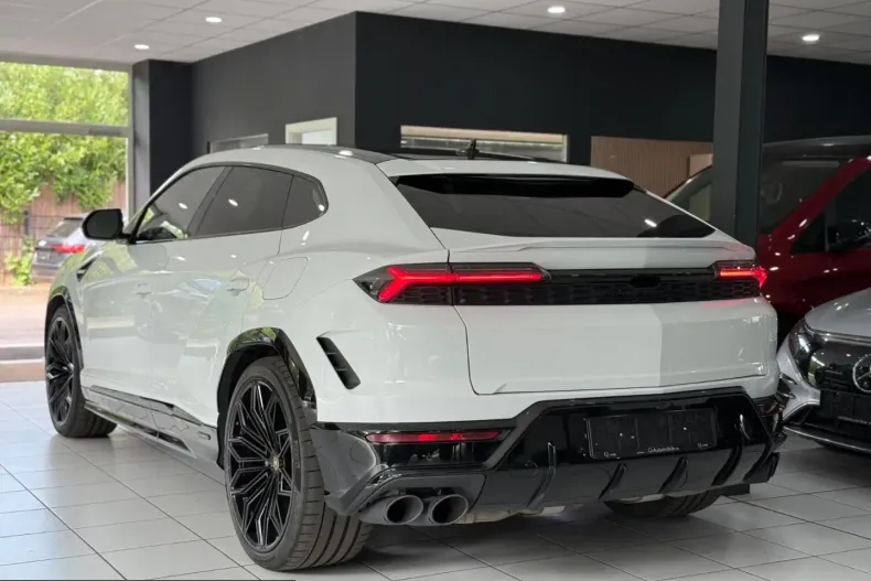 Lamborghini Urus din 2025 cu 22.800 km - oferta LAM243752 - foto 3