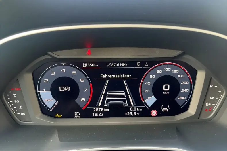 Audi Q3 din 2025 cu 2.876 km - oferta AUD243762 - foto 23