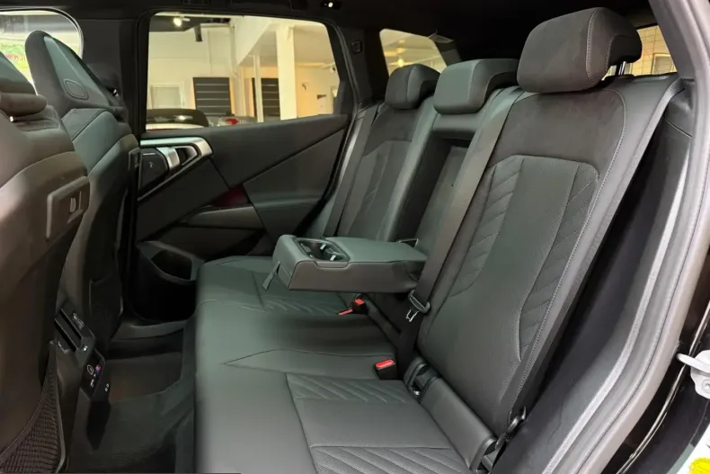 BMW X3 (Seria X) din 2025 cu 14.000 km - oferta BMW243765 - foto 26
