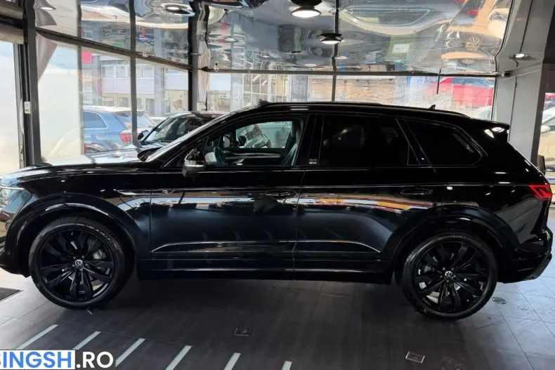 Volkswagen Touareg din 2023 cu 114.706 km - oferta VOL243768 - foto 8
