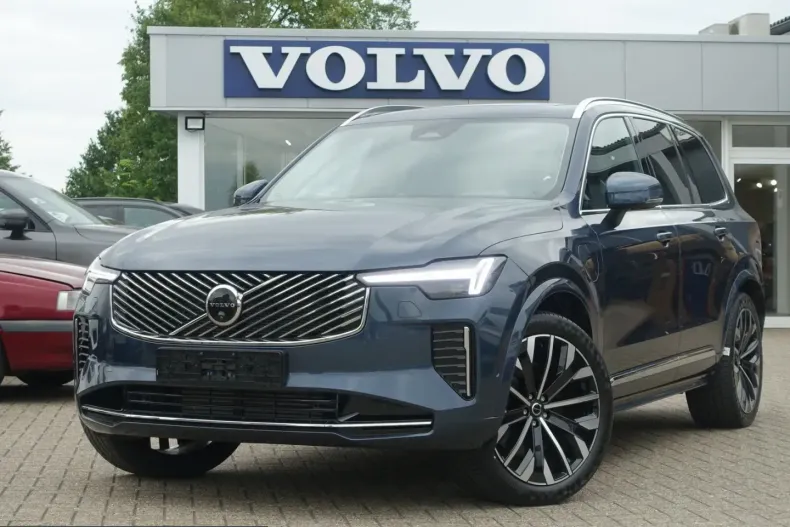 Volvo XC90 din 2025 cu 15.600 km - oferta VOL243769 - foto 1