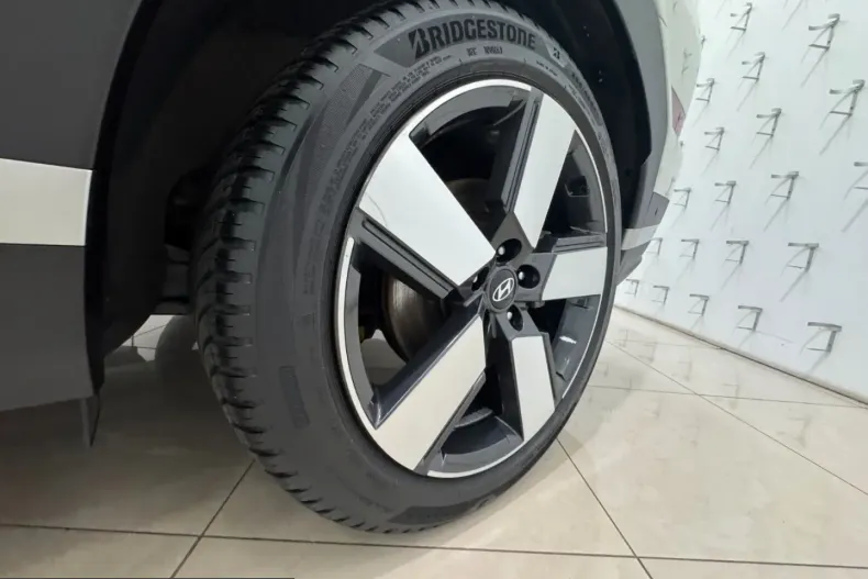 Hyundai Santa Fe din 2025 cu 29.399 km - oferta HYU243775 - foto 10