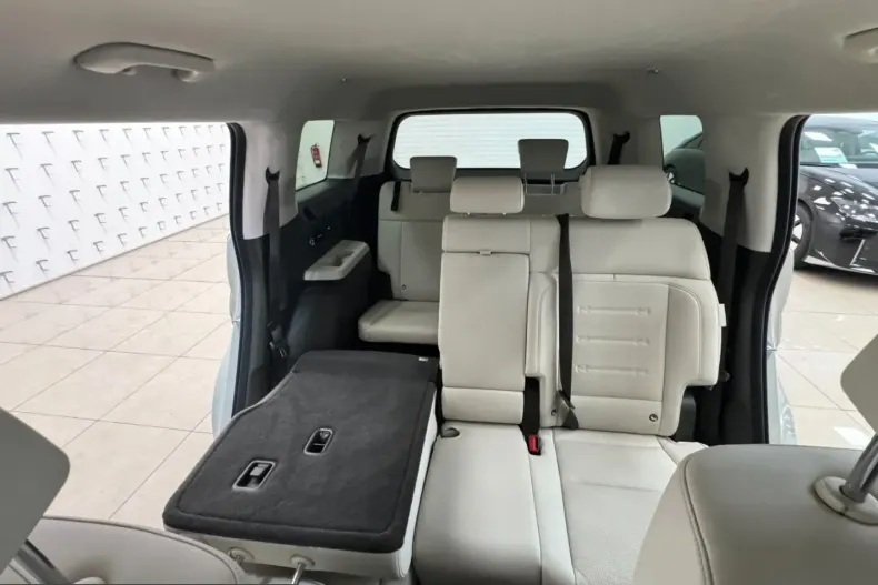 Hyundai Santa Fe din 2025 cu 29.399 km - oferta HYU243775 - foto 14
