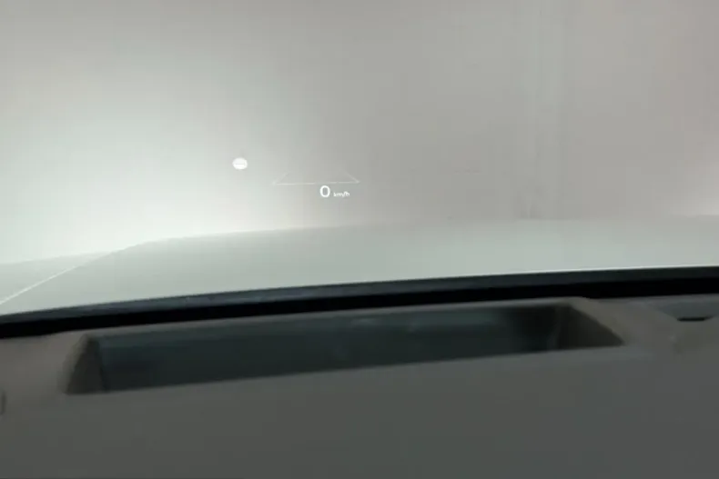 Hyundai Santa Fe din 2025 cu 29.399 km - oferta HYU243775 - foto 24