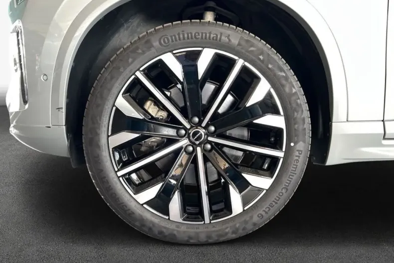 Volvo XC90 din 2025 cu 32.533 km - oferta VOL243776 - foto 7