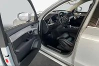 Volvo XC90 din 2025 cu 32.533 km - oferta VOL243776 - foto 8