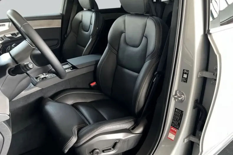 Volvo XC90 din 2025 cu 32.533 km - oferta VOL243776 - foto 16