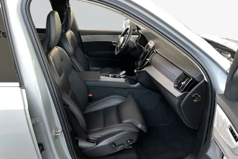 Volvo XC90 din 2025 cu 32.533 km - oferta VOL243776 - foto 18
