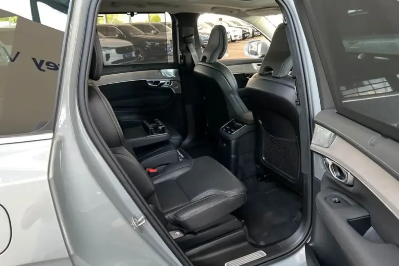Volvo XC90 din 2025 cu 32.533 km - oferta VOL243776 - foto 26