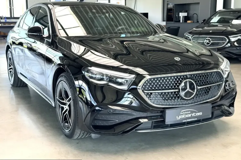 Mercedes-Benz E 300 (Clasa E) din 2025 cu 9.900 km - oferta MER243778 - foto 5