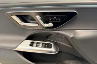 Mercedes-Benz E 300 (Clasa E) din 2025 cu 9.900 km - oferta MER243778 - foto 10