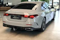 Mercedes-Benz E 300 (Clasa E) din 2025 cu 13.200 km - oferta MER243779 - foto 4
