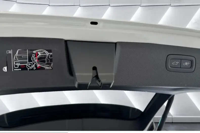 Volvo XC90 din 2025 cu 19.325 km - oferta VOL243782 - foto 20