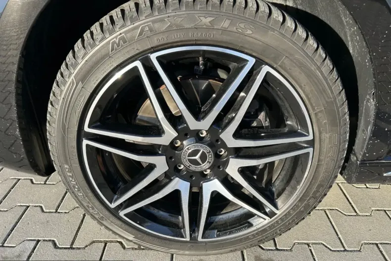 Mercedes-Benz V 300 (Clasa V) din 2023 cu 50.143 km - oferta MER243785 - foto 22