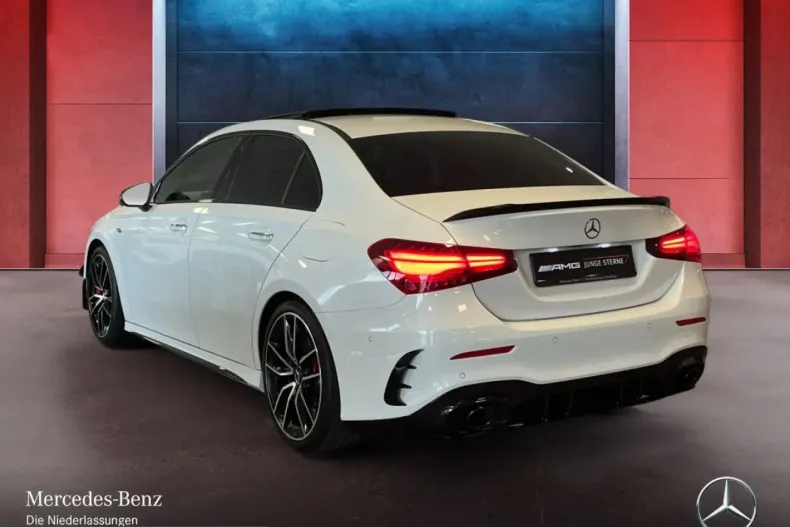 Mercedes-Benz A 35 AMG (Clasa A) din 2023 cu 21.293 km - oferta MER243790 - foto 2