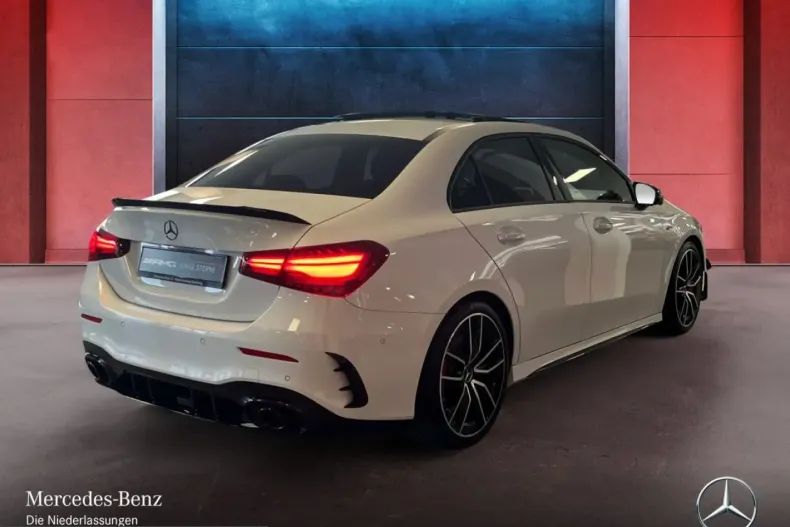 Mercedes-Benz A 35 AMG (Clasa A) din 2023 cu 21.293 km - oferta MER243790 - foto 4