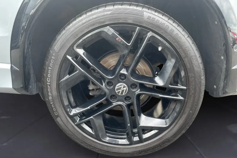 Volkswagen Tiguan din 2024 cu 51.566 km - oferta VOL243792 - foto 13