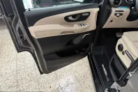 Mercedes-Benz V 300 (Clasa V) din 2023 cu 81.046 km - oferta MER243794 - foto 16